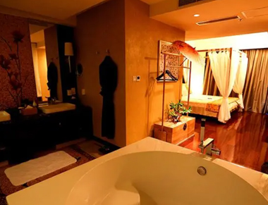 广佛养生会所的黄昏恋：当爱情遇上八十岁